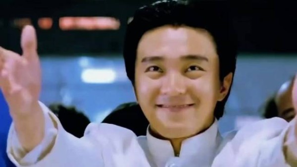 倘若当年周星驰没有拍出这部电影,属于他的无厘头时代,或许要晚来整整好几年