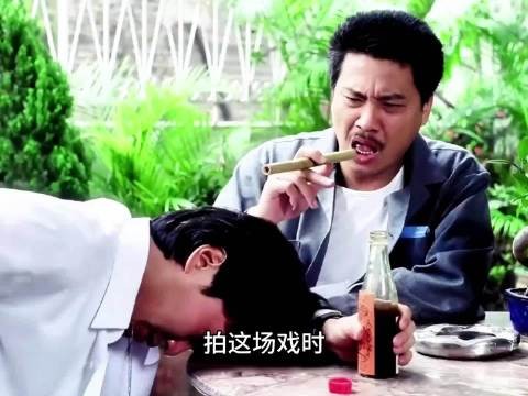 和周星驰拍这场戏的时候，吴孟达非常担心自己被观众骂，还好成品效果绝了！