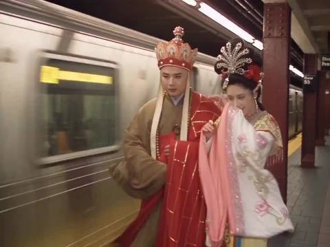 唐僧与女儿国国王私奔美利坚