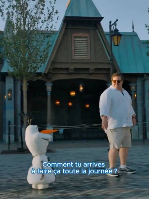 Josh 好像又长胖了 已经是大大号的Olaf