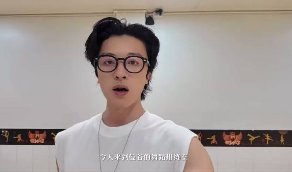 乐死我了 妹说要拿第一名 你辉哥立马跟上 那我只能是第二了 爱老婆会发财