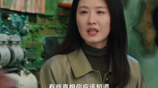 母亲与舅舅铸成女主小时候被拐的创伤,造成了岁月也难抚平这些的伤痛