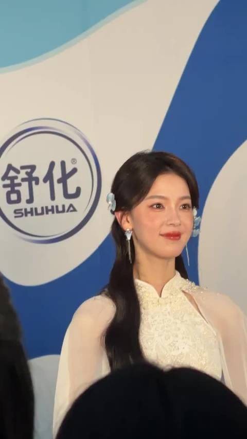陈瑶现身杭州阿里巴巴园区!这妆容?