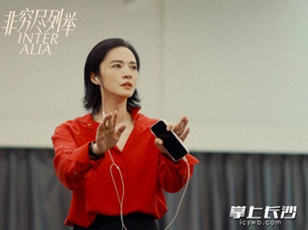 姚晨演法官母亲，三万字台词130分钟无中场有多难？