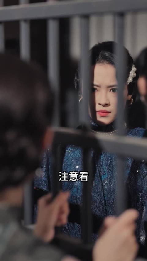 短剧女人甩锅情敌被问得哑口无言