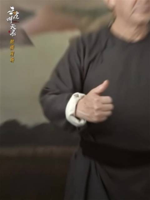 戏外拜师学猴戏，戏内共演梨园传奇，周九良&六小龄童这组合太妙