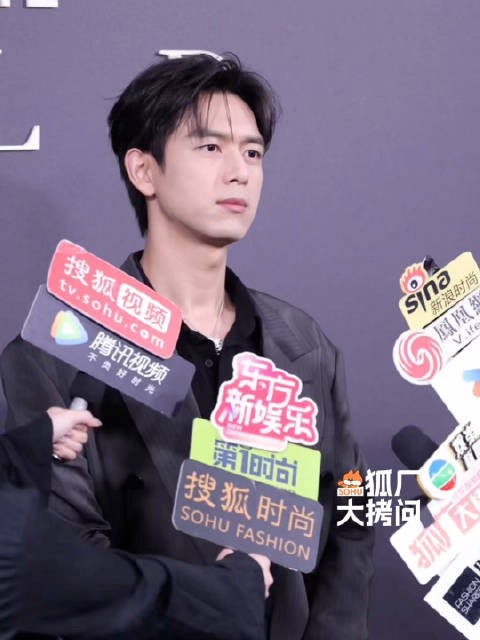 李现站姐发力，角色千面时尚在线