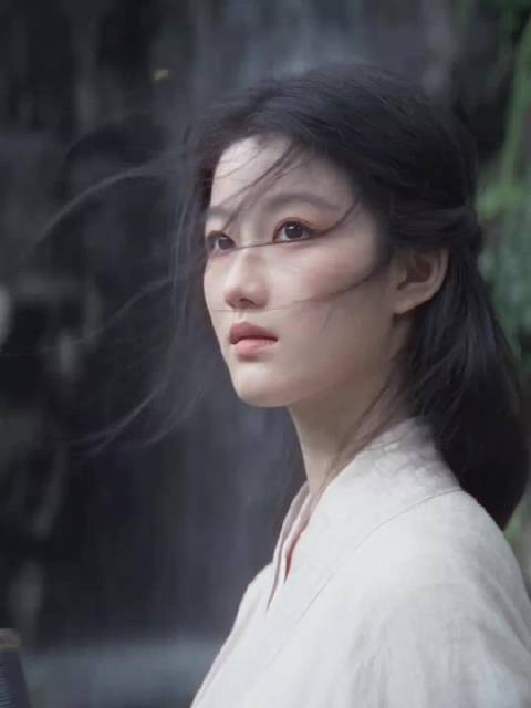 刘琪锜从庄筱婷转型侠客风,眼神藏淡淡忧伤