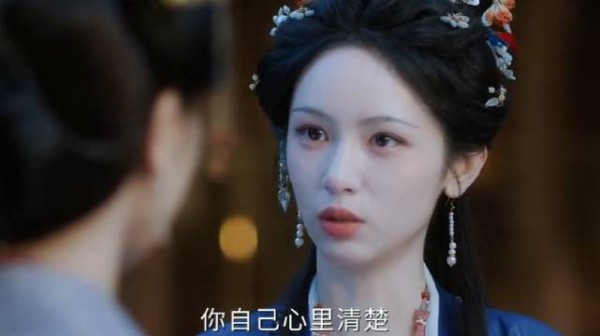 梅映华是不是还有帮凶 ,不然她没必要不承认!