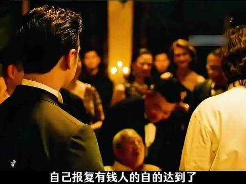 食客苦等三年高级浓汤，主厨偷换方便面汤因副厨失误