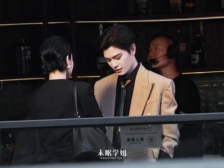 与胡杏儿老师同框飙戏，纯正港味扑面而来