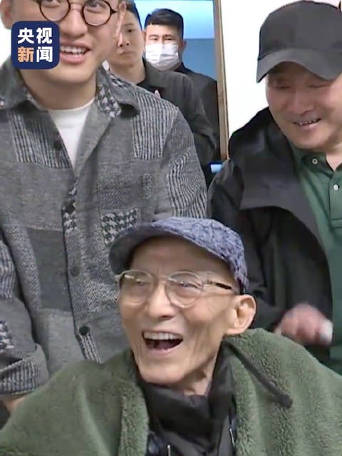 游本昌大声鼓励年轻人