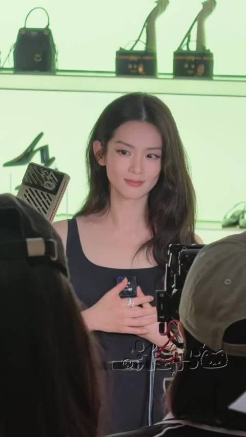 陈昊宇的线下状态好好看,几乎没什么复杂妆造就美得很超过了!