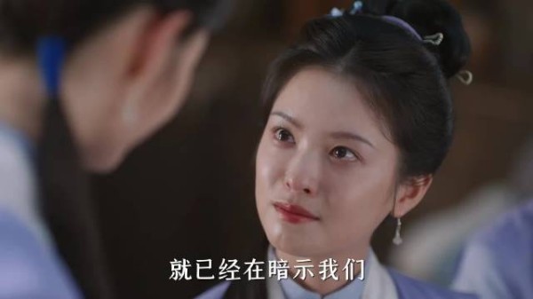 冷面侍卫南客雪中救小莲，脱奴籍后登门求娶