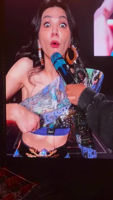 Ella陈嘉桦大型打假现场,误认肉燕为馄饨后掌嘴认错