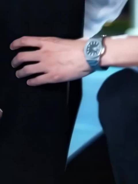 八月蹲Luke九月等叶sir，两个有腔调的男人登场