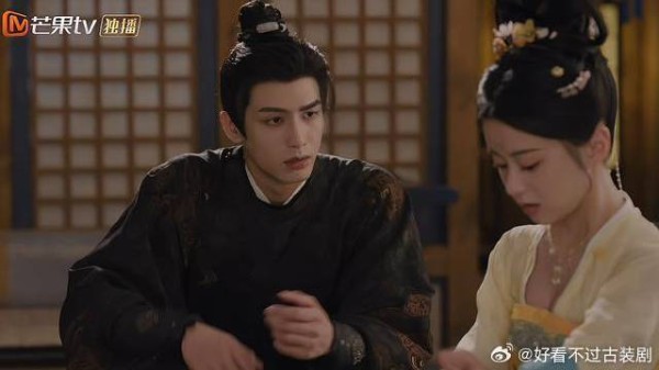 王妃要同本王一起沐浴吗?不,我身上有伤,您请便!