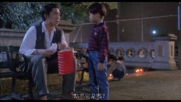「哥哥,麻烦你帮我点亮灯笼」 中秋节快乐!