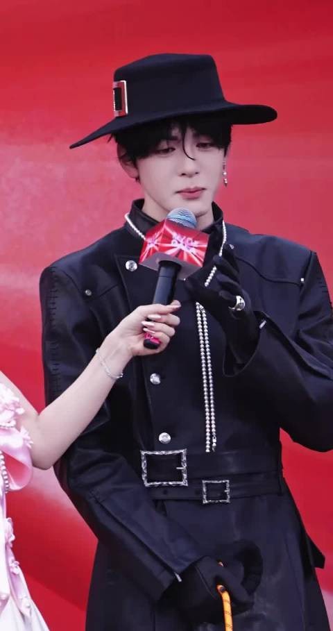 这段莫名觉得曾舜晞好萌