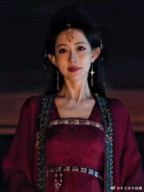 蔷薇青竹，扶摇直尚