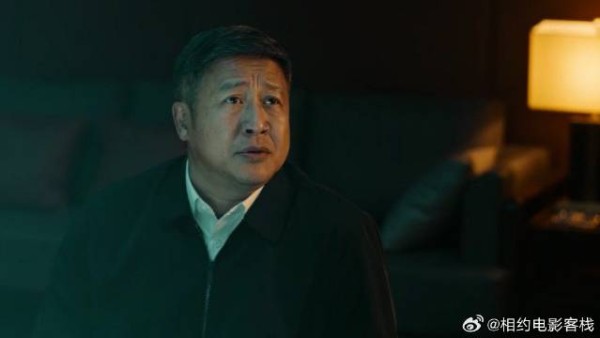 超级英雄彻底得罪县长，会长听县长讲话，高兴拍手叫好