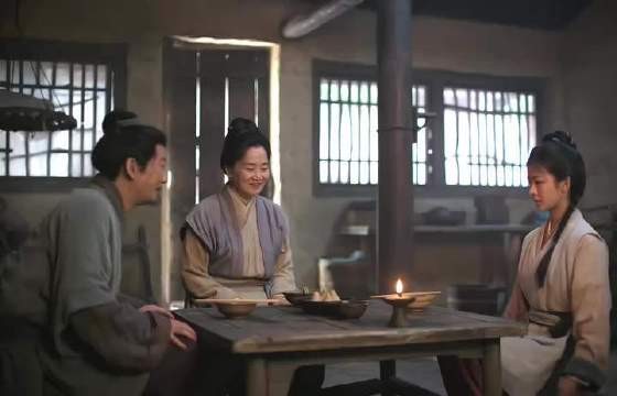 新剧推荐 不是血脉相连,却比亲生更显深情