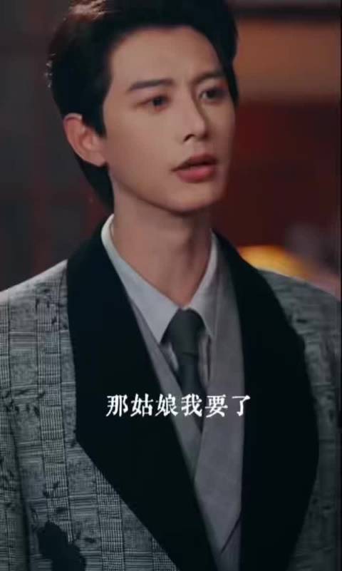 短剧伪装者砍掉无效恋爱,双强男主谍战智斗紧凑