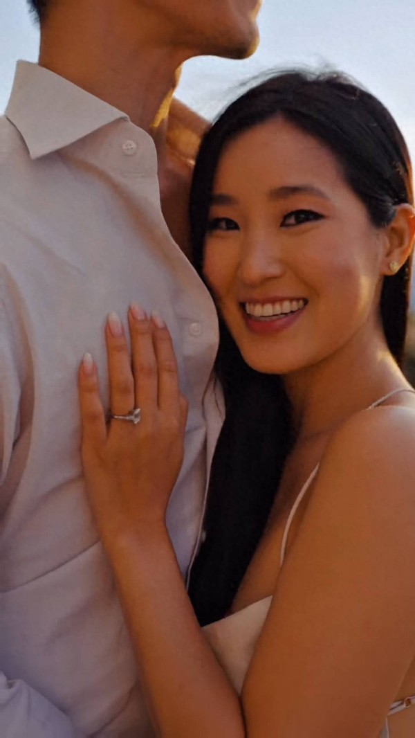 恭喜!TVB前女星结婚一周年当天生子,离巢一年后连迎人生喜事