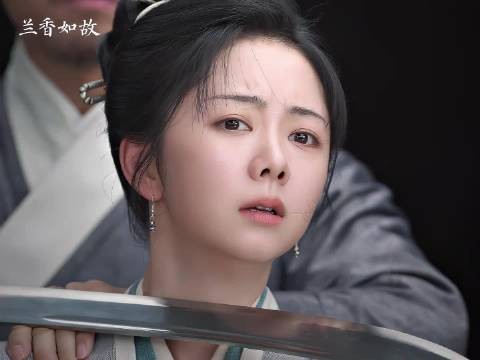 兰香如故第一集细节打磨加分,观众高铁上心里发酸