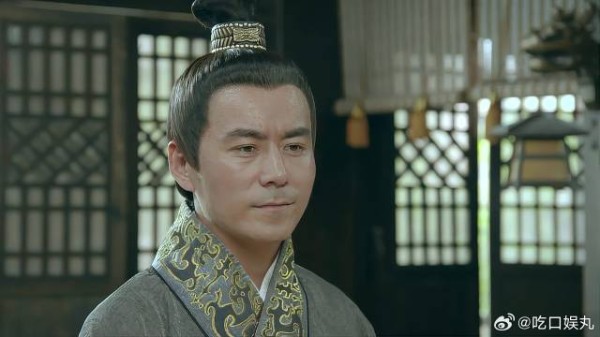 男人一听可以娶小师妹,立马帮贪官出主意,真是难过美人关