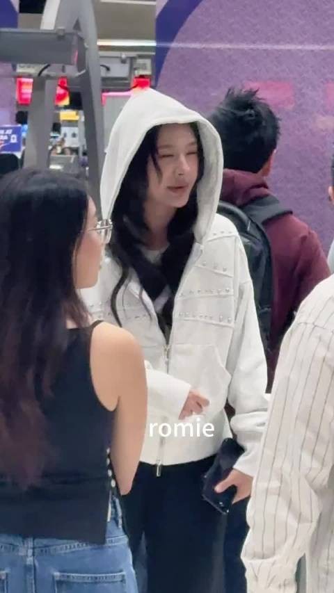 好帅 cr romie