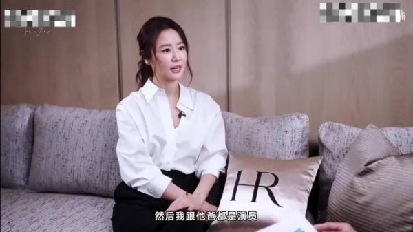 同为圈内人,林心如直言不希望女儿进娱乐圈,最怕网络恶意伤害孩子