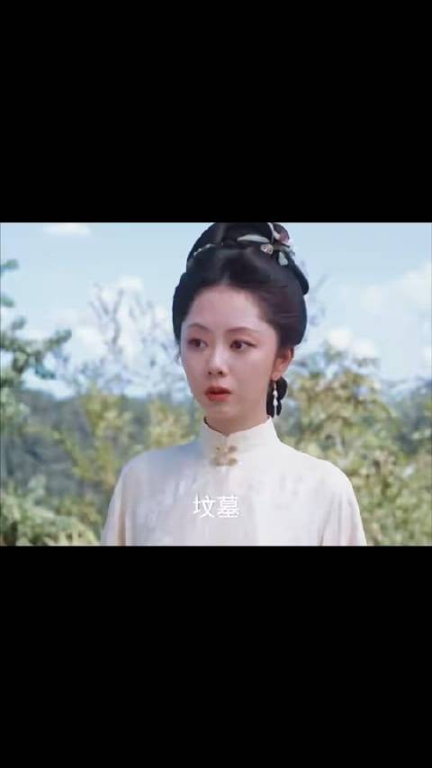 大爷带兰香祭拜无碑墓,发现恩人竟是本人