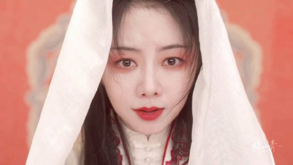 许兰香化身女鬼，正面硬刚郑小姐