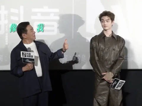 这一家人完全1:1复刻猫鼠表情包
