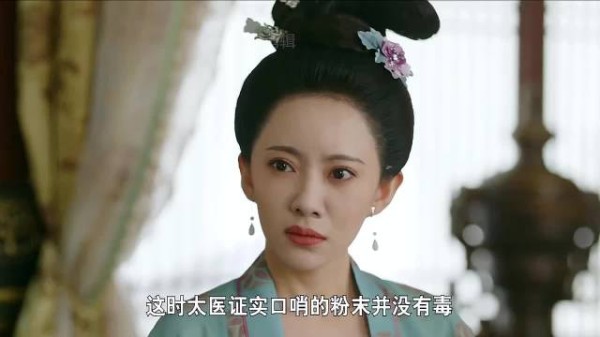 男人喜得两个儿子,一个视如草…