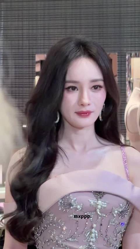 感受杨幂原生视频的美貌！