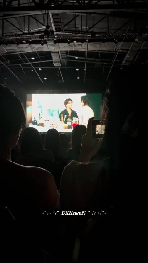 来听吻戏现场的尖叫re555555
