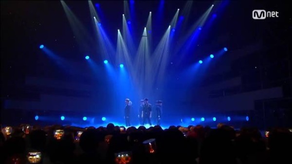 十年前的今天(160929)，INFINITE 激动人心的节奏和令人上瘾的舞蹈