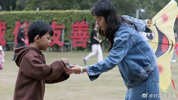 林妙妙心情不好,林大为听出来让她过来,臭弟弟真可爱