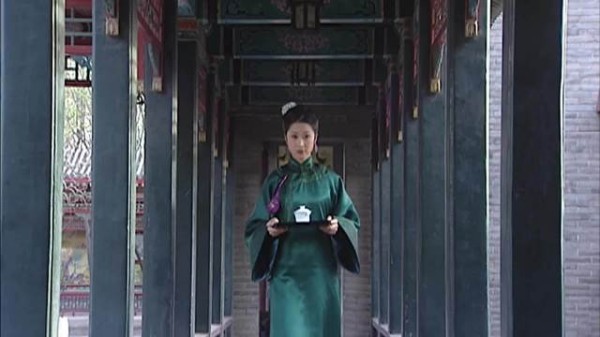老狐狸的交锋一般人看不懂,索尼吩咐孙女上茶,孝庄秒懂要联姻