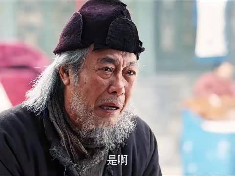 猪头肉很香 那爷没钱只能看着