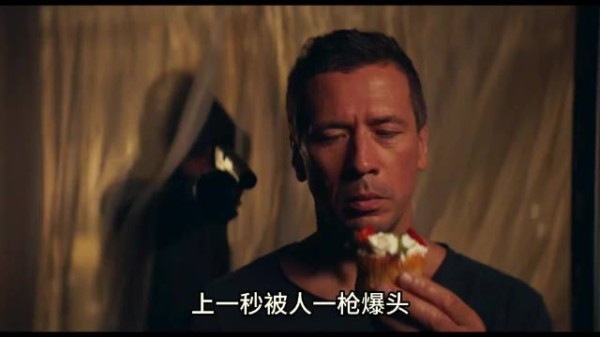 上一秒被爆头,下一秒在停尸间醒来,额头还留着弹孔!…
