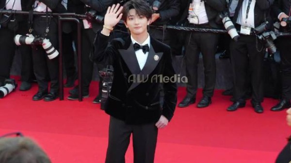 穆祉丞十八岁歌手演员,两部待播作品十日终焉、初次尝到寂寞