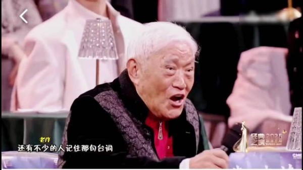以前车马很慢，书信很远，一生只能爱一人