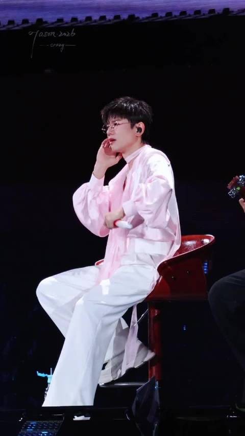 张杰团队听劝，两周调整音响舞美歌单升级诚意获赞