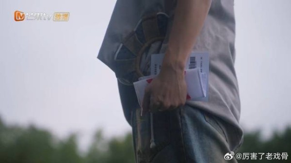 陈异好不容易赶到学校 却还是错过考试,谁懂这一刻的无力
