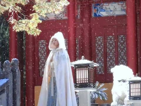 此沙愿每个飘雪的日子，都有温暖的人相伴