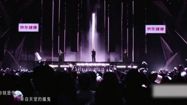 王赫野一公又一公拉练后，终成扭腰正太