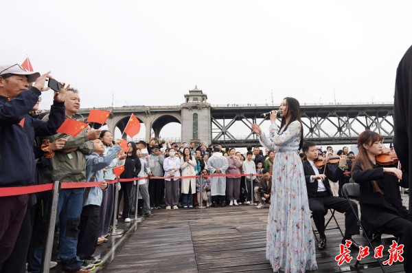 武汉城市音乐新秀场正上演,每一处风景都可能成为舞台